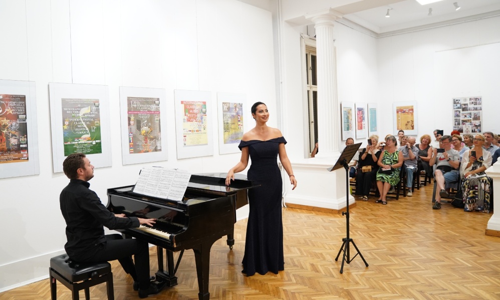 Љубица Вранеш на сцени у Замку