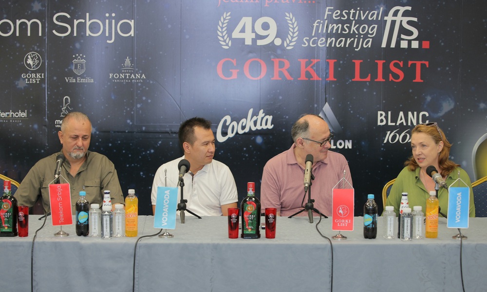 Екипа филма "Твитосаурус"