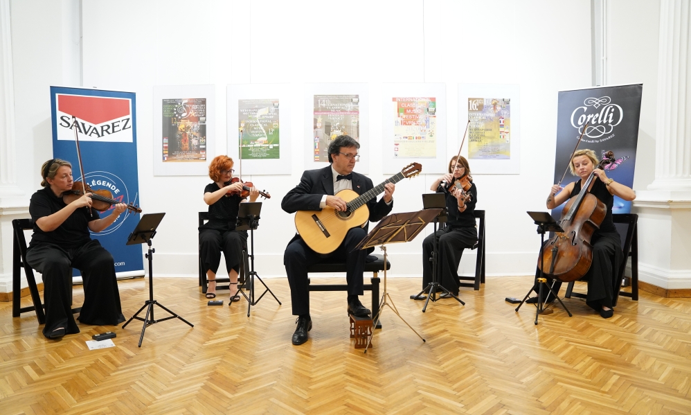 Урош Дојчиновић и Гудачки квартет ,,Интермецо“ у Замку културе на завршном концерту 