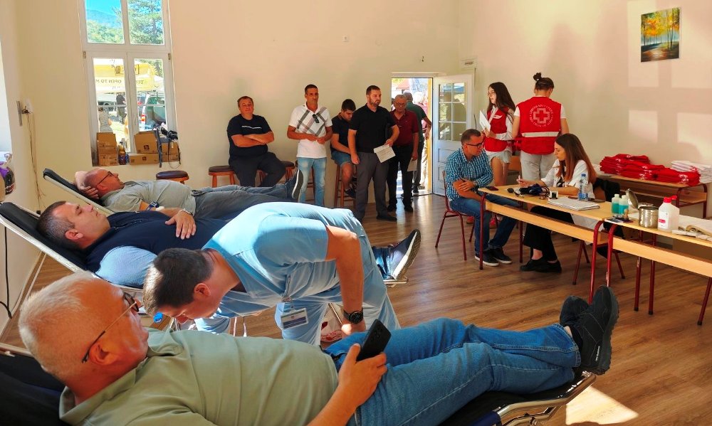 Још једна успешно организована акција добровољног давања крви у знаку солидарности и хуманости