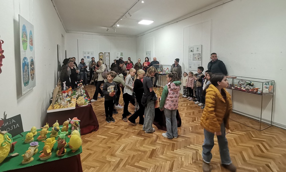 Атмосфера са отварања Ускршњег салона