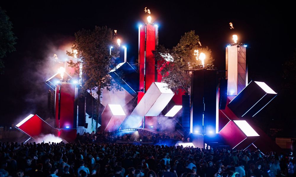 Fire Stage, Benny Gaši