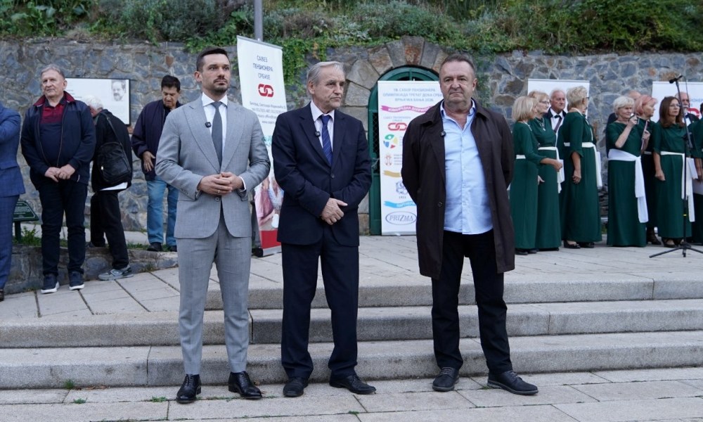 Реља Огњеновић, проф. др Андрија Савић и Душан Стевановић
